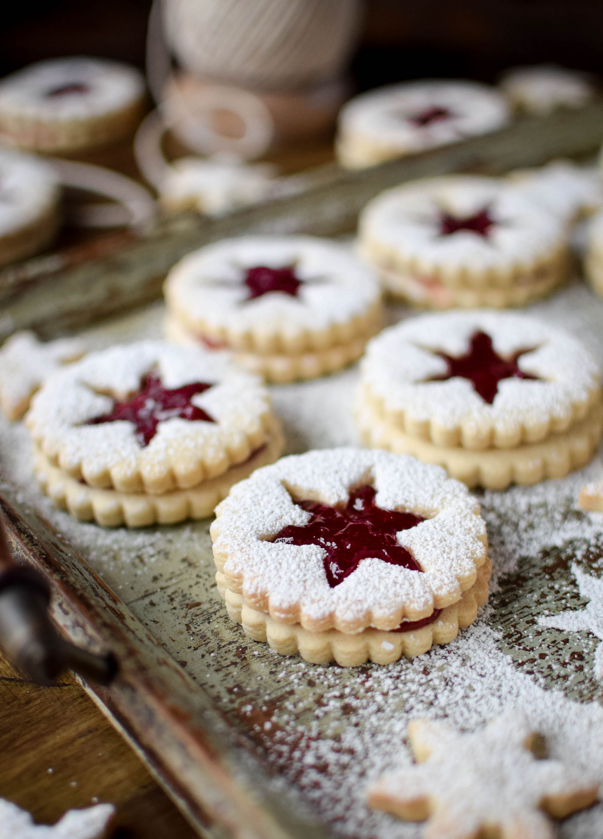 ["Linzer Cookies | Recipes | ["Cookwith"]"]